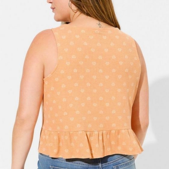 2X - Torrid | Peach Bloom Texture Knit High Neck Ruffle Crop Top - Picture 3 of 4